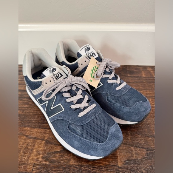 New Women's 574 Classic New Balance Navy & Gray Shoes Sneakers WL574EVN - US 11 - Picture 3 of 15